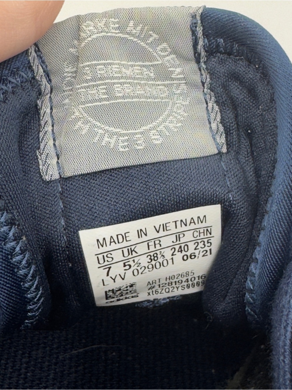 Adidas Originals Nizza Platform Sneakers | Size 7 | Quilted Navy Blue Velour EUC - Picture 8 of 9